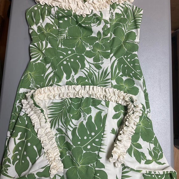 Green Floral Maxi Dress - Picture 14 of 16